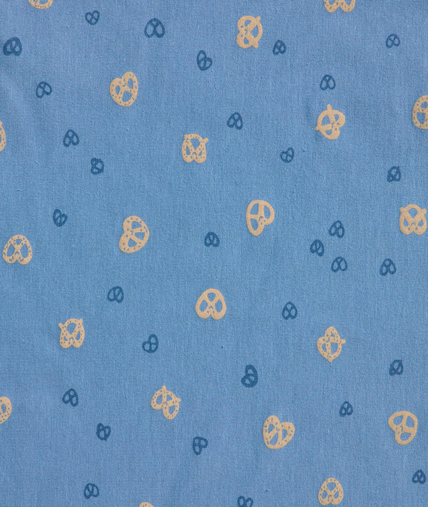 ergoPouch colour swatch Petit Pretzel