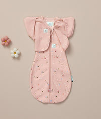 ergoPouch Butterfly Cardi Daisies over a matching Pouch in Daisies