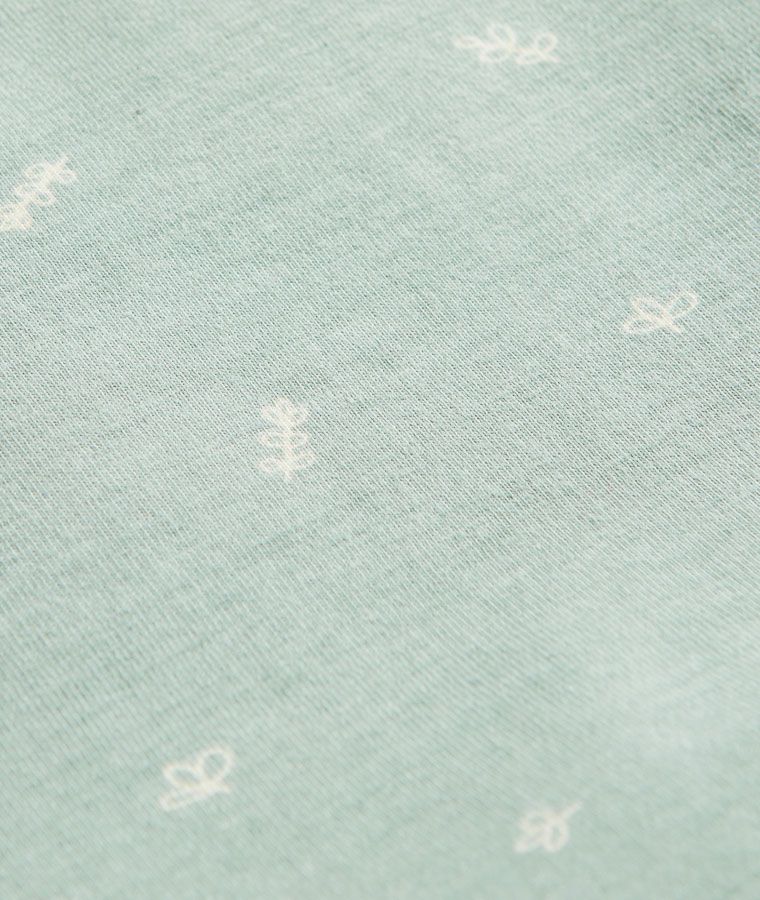 Close up of ergoPouch Sage fabric print
