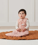 ergoPouch Jersey Sleeping Bag 2.5 TOG Daisies, a warm sleeping bag