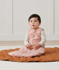 ergoPouch Jersey Sleeping Bag 2.5 TOG Daisies, a warm sleeping bag